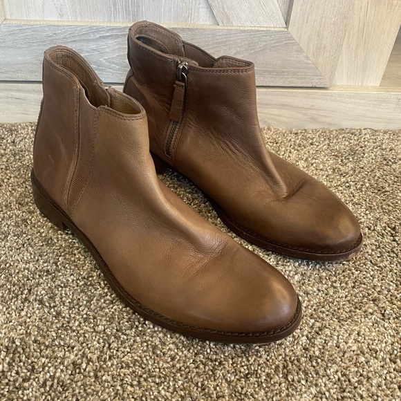 Johnston & Murphy Light Brown Taupe Leather Zip Ankle Boot 7 Leather Sole - Picture 5 of 14